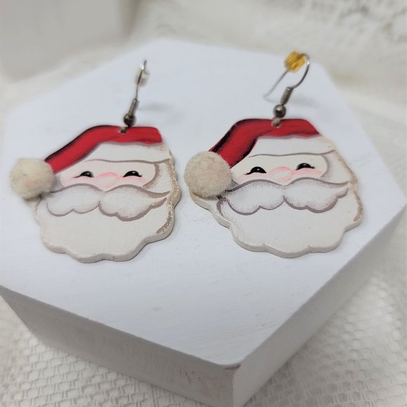 Cute Santa Claus Earrings Pierced - Picture 2 of 5